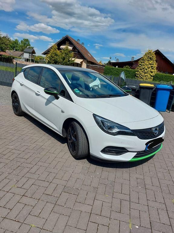Weiß Gebraucht 2020 Opel Astra GS Line Limousine | 14.500 € (Fairer Preis) - Bild 1/4