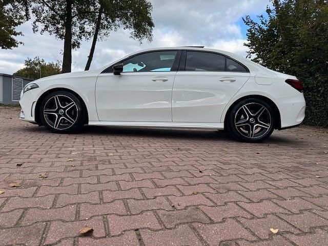 Gebraucht Mercedes A200 Business 163 PS (119 kW) 2019 Weiß Limousine