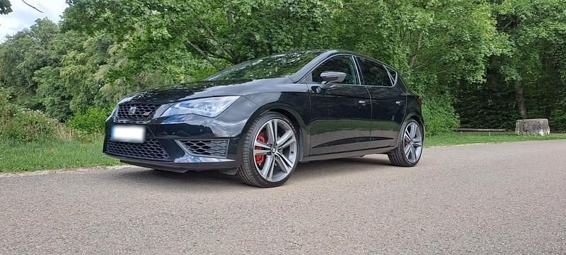 Second-hand Seat Leon CUPRA 280 CP (205 kW) 2015 Negru Berlinǎ