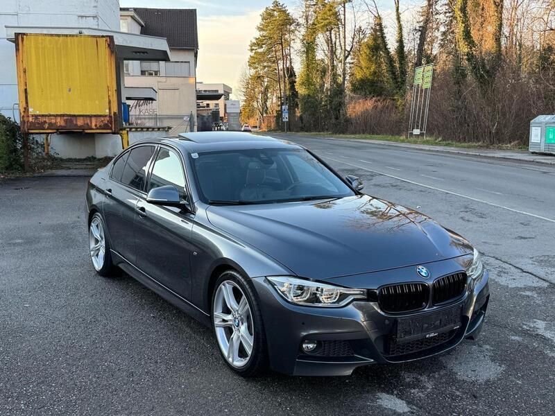 Andere außenfarben Gebraucht 2016 BMW 330 M Sport Limousine | 24.000 € (Teuer) - Bild 1/4