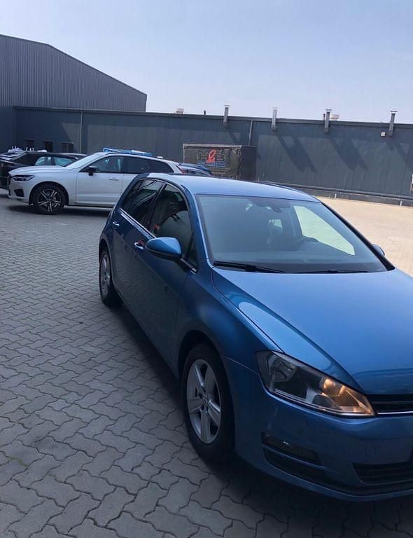 Blau Gebraucht 2014 VW Golf VII Cup Limousine | 8.900 € (Fairer Preis) - Bild 1/4