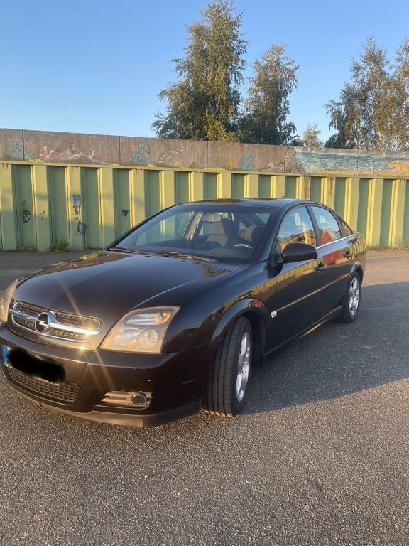 Schwarz Gebraucht 2004 Opel Vectra GTS Limousine | 1.500 € (Fairer Preis) - Bild 1/4