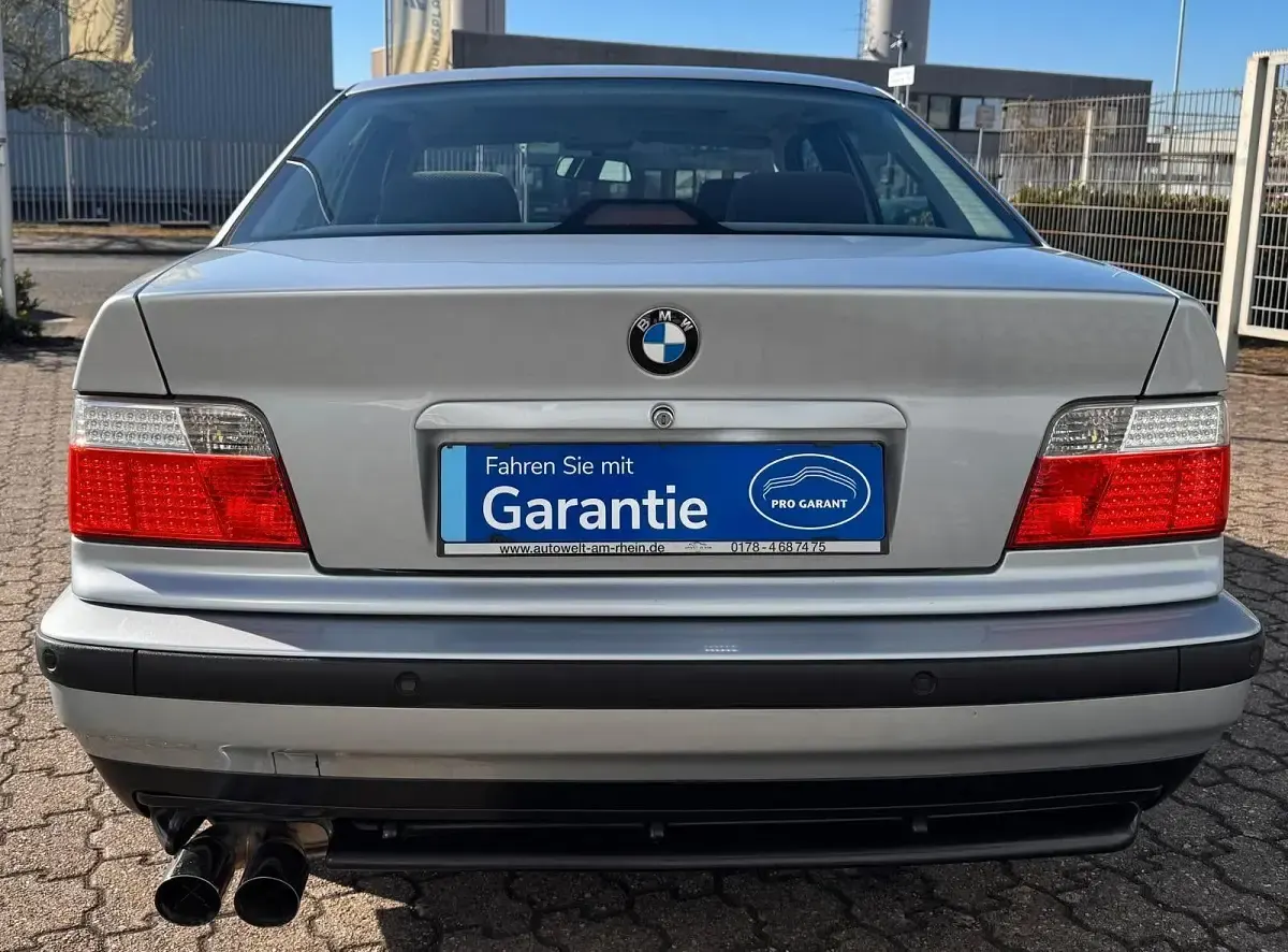 Gebraucht BMW 316 Sport Line 102 PS (75 kW) 1997 Silber Limousine