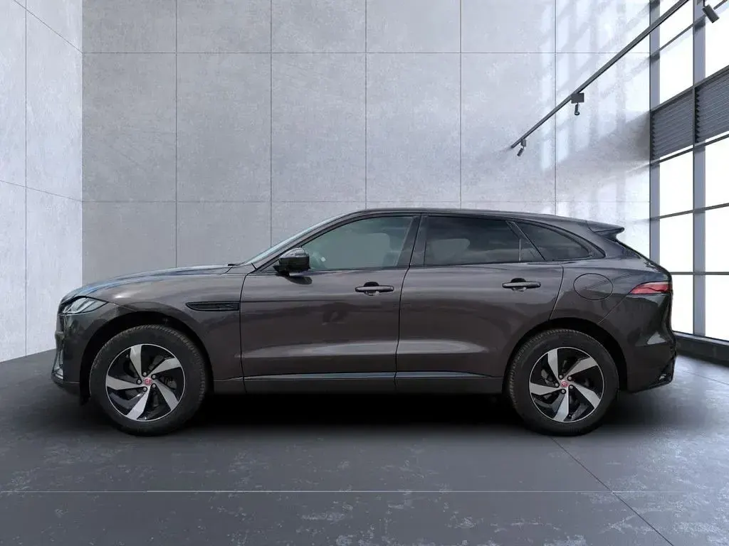 Gebraucht Jaguar F-Pace R-Dynamic 404 PS (297 kW) 2022 Charente grey (metallic) SUV
