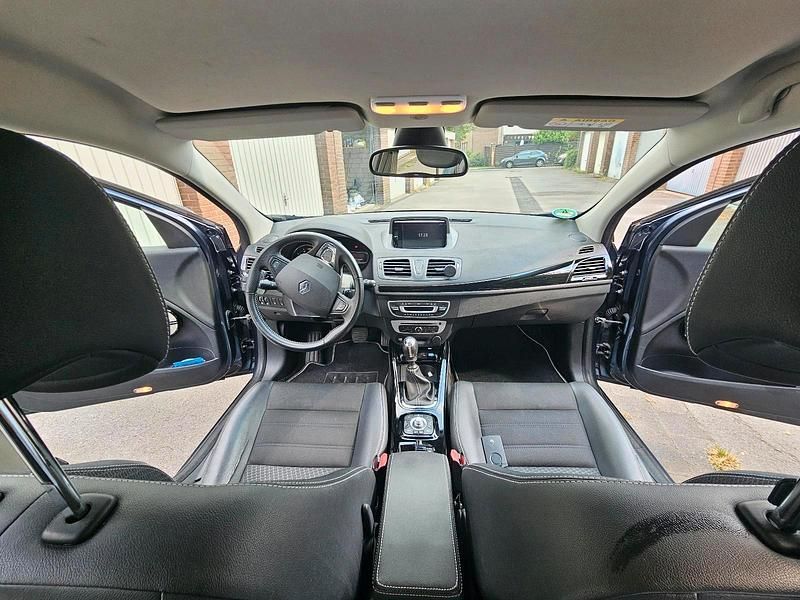 Gebraucht Renault Mégane GrandTour Bose Edition 131 PS (96 kW) 2016 Kombi