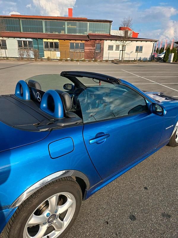 Gebraucht Mercedes SLK200 166 PS (122 kW) 2000 Blau Cabrio