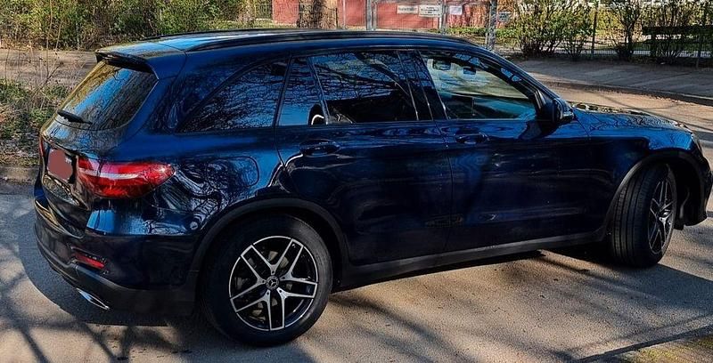 Gebraucht Mercedes GLC250 211 PS (155 kW) 2018 Blau SUV