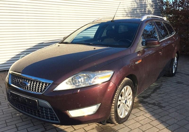 Gebraucht Ford Mondeo Titanium 145 PS (106 kW) 2009 Violet Kombi