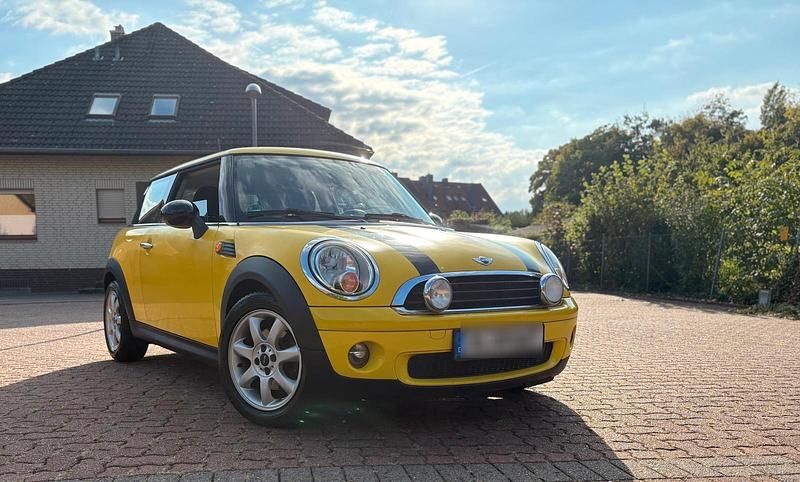 Gelb Gebraucht 2008 Mini Cooper Kleinwagen | 2.479 € (Superpreis) - Bild 1/4