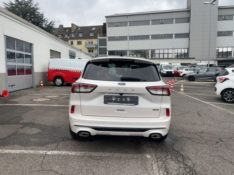 Gebraucht Ford Kuga ST-Line X 224 PS (164 kW) 2022 Weiß (white platium (weiß)) SUV