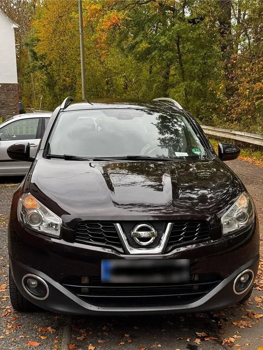 Gebraucht Nissan Qashqai +2 Tekna 150 PS (110 kW) 2011 Violet SUV