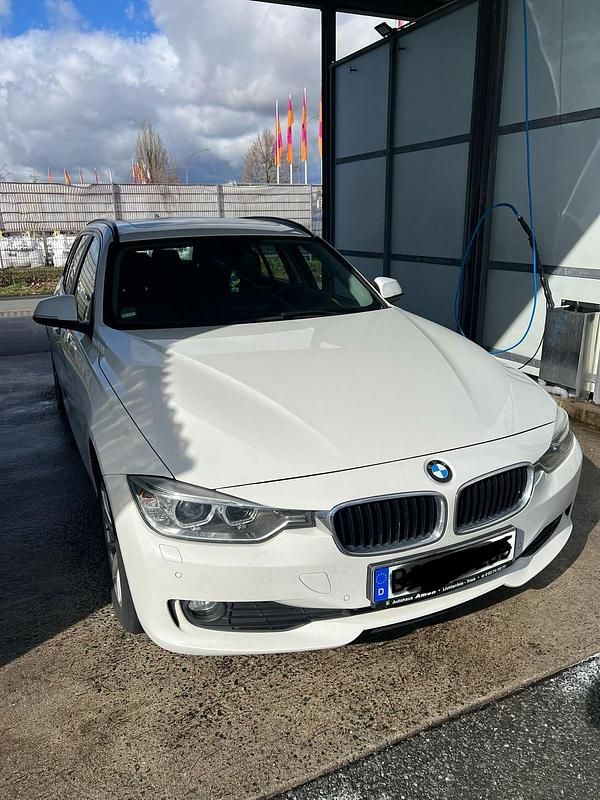 Gebraucht BMW 320 184 PS (135 kW) 2014 Weiß Kombi