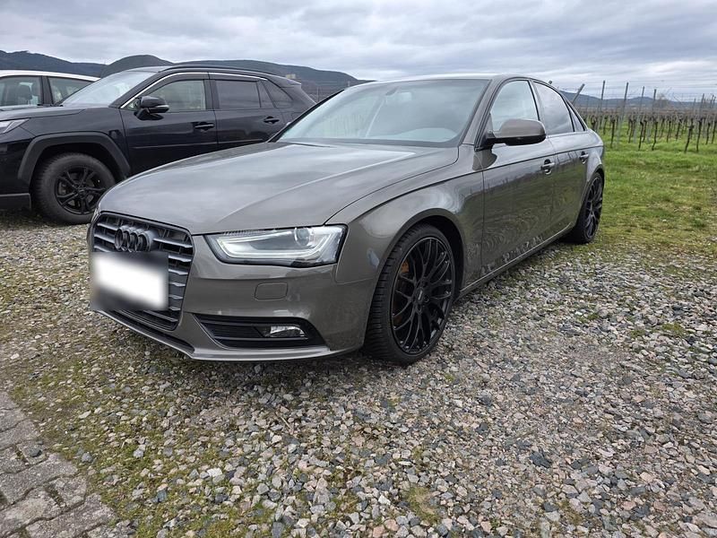 Gebraucht Audi A4 170 PS (125 kW) 2013 Braun Limousine