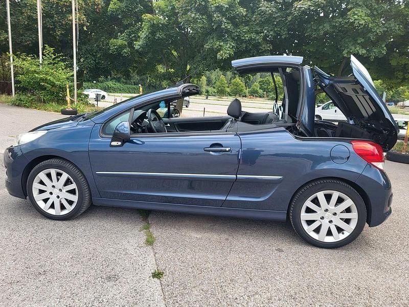 Gebraucht Peugeot 207 111 PS (81 kW) 2012 Blau Cabrio