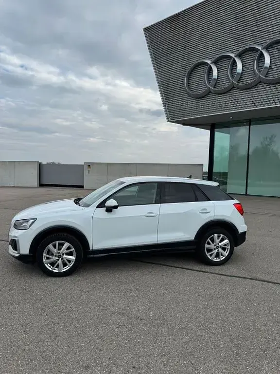 Gebraucht Audi Q2 Advanced 150 PS (110 kW) 2025 Weiß SUV