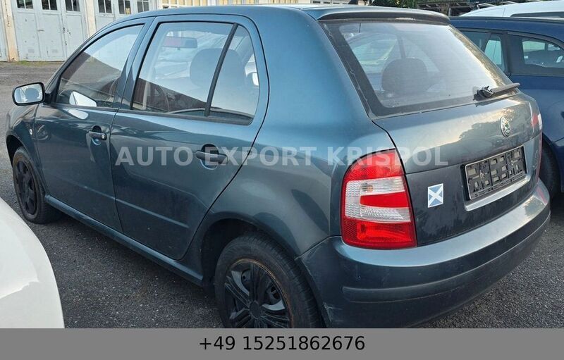 Grau Gebraucht 2005 Skoda Fabia Ambiente Limousine | 499 € (Superpreis) - Bild 1/4