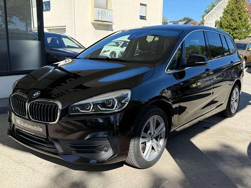 Sparkling brown metallic Gebraucht 2020 BMW 218 Limousine | 19.900 € (Fairer Preis) - Bild 1/4