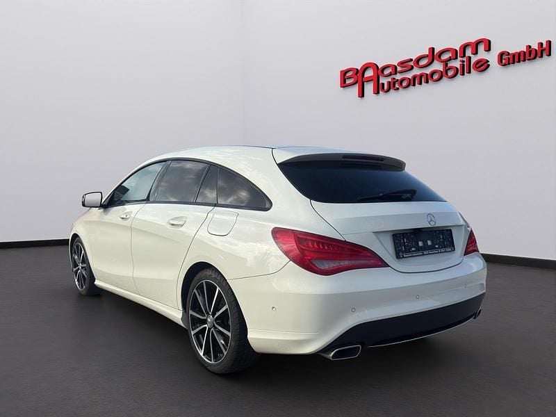 Gebraucht Mercedes CLA200 156 PS (114 kW) 2015 Weiß Kombi