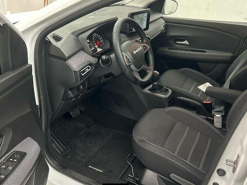 Gebraucht Dacia Sandero 91 PS (66 kW) 2025 Gletscherweiß Limousine