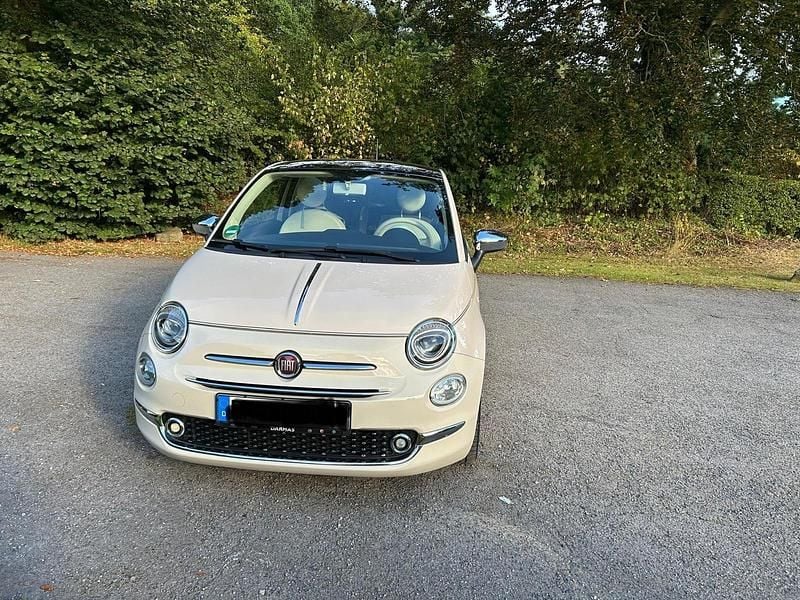 Beige Gebraucht 2018 Fiat 500 Collezione Kleinwagen | 11.000 € (Fairer Preis) - Bild 1/4