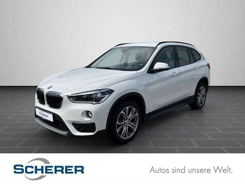 Alpinweiß Gebraucht 2017 BMW X1 Sport Line SUV | 22.930 € (Fairer Preis) - Bild 1/4