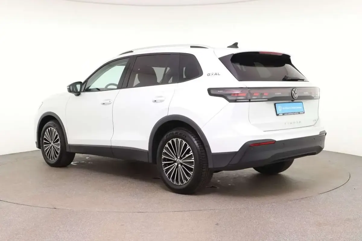Gebraucht VW Tiguan Goal 131 PS (96 kW) 2025 Pure white SUV
