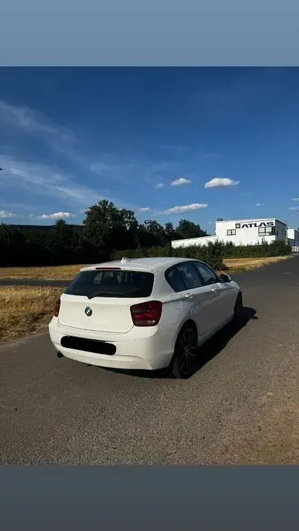 Gebraucht BMW 114 102 PS (75 kW) 2014 Weiß Kleinwagen