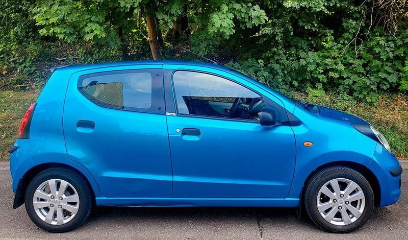 Blau Gebraucht 2011 Suzuki Alto Kleinwagen | 2.500 € (Fairer Preis) - Bild 1/4