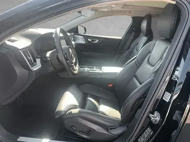 Gebraucht Volvo V60 Ultra 455 PS (334 kW) 2025 Onyx schwarz Kombi