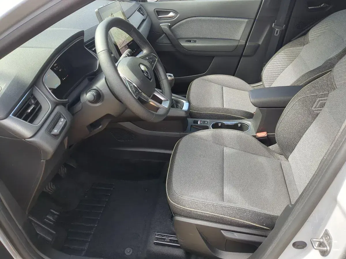 Gebraucht Renault Captur Techno 140 PS (102 kW) 2025 Rafalegrau SUV