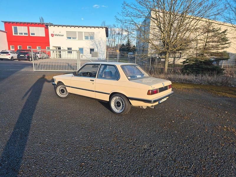 Gebraucht BMW 315 Performance 75 PS (55 kW) 1983 Beige Kleinwagen