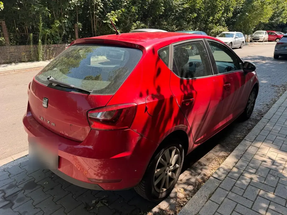 Gebraucht Seat Ibiza 105 PS (77 kW) 2012 Rot Limousine
