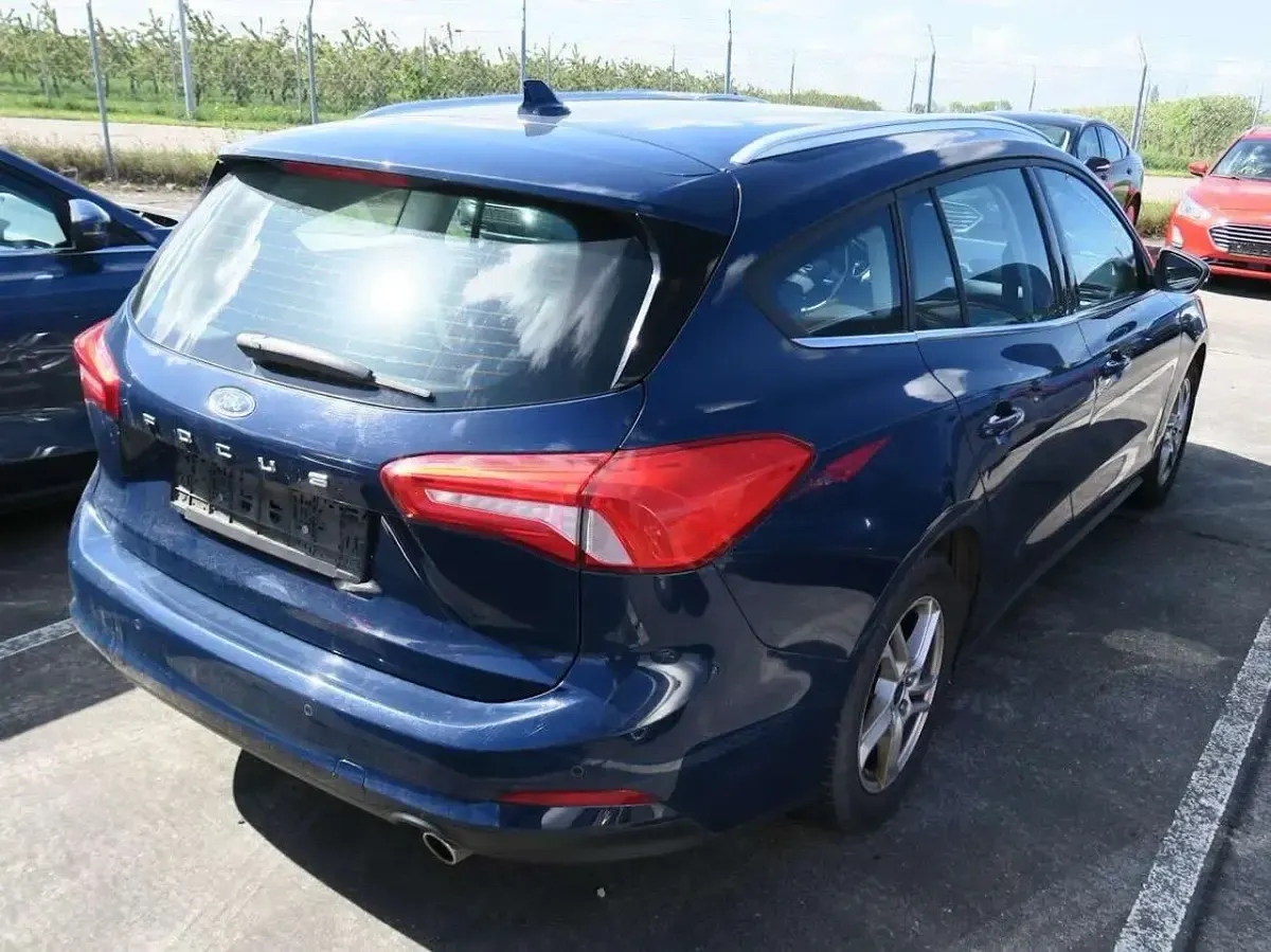 Gebraucht Ford Focus Cool & Connect 120 PS (88 kW) 2019 Blazerblau Kombi