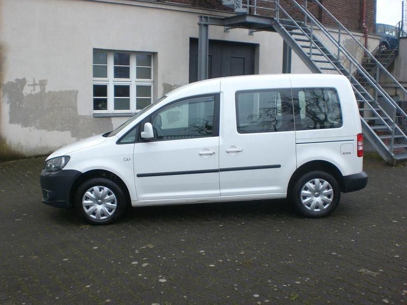 Gebraucht VW Caddy Trendline 75 PS (55 kW) 2011 Weiß Van / Kleinbus