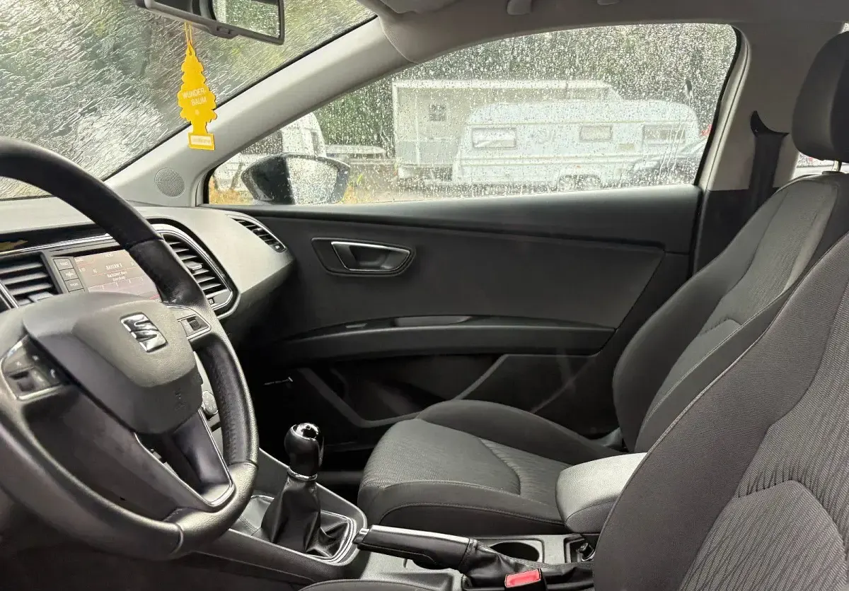 Gebraucht Seat Leon Style 105 PS (77 kW) 2013 Weiß Coupé