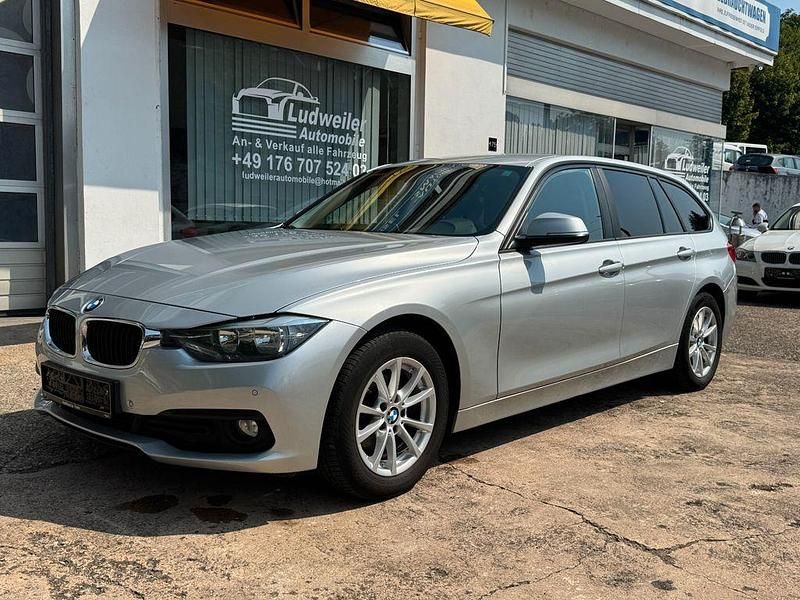 Silber Gebraucht 2016 BMW 318 Advantage Kombi | 9.999 € (Teuer) - Bild 1/4