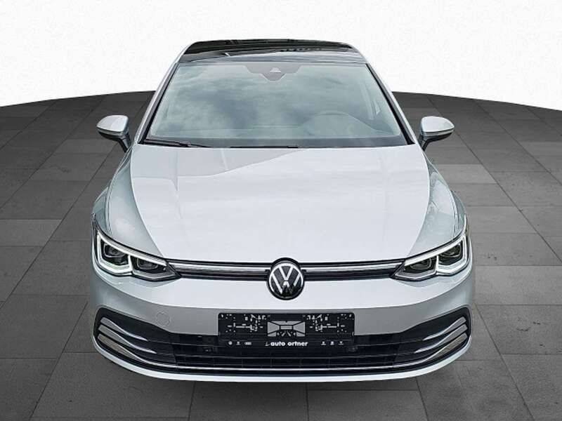 Gebraucht VW Golf VIII Style 150 PS (110 kW) 2023 Silber Kleinwagen