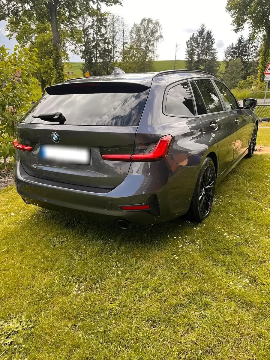 Gebraucht BMW 330 265 PS (194 kW) 2019 Grau Kombi