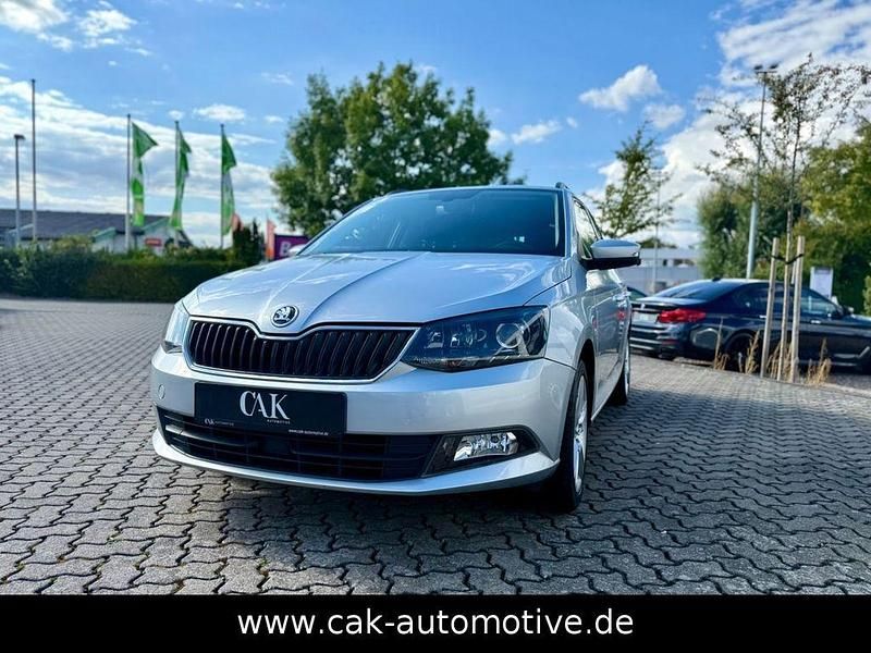 Silber Gebraucht 2015 Skoda Fabia Style Kombi | 4.999 € (Fairer Preis) - Bild 1/4