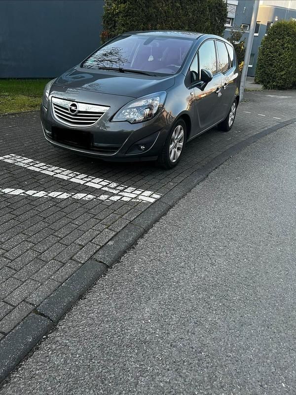 Gebraucht Opel Meriva Innovation 100 PS (73 kW) 2010 Grau Van / Kleinbus