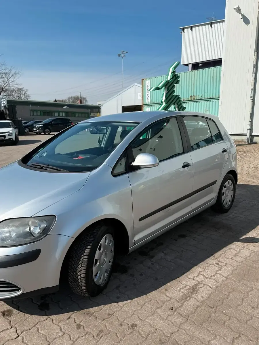 Gebraucht VW Golf V 75 PS (55 kW) 2006 Grau Kleinwagen