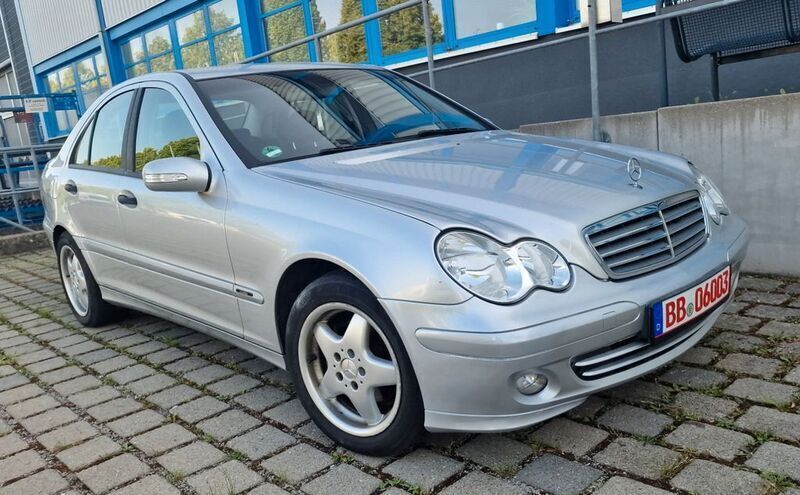Silber Gebraucht 2004 Mercedes C180 Limousine | 3.300 € (Guter Preis) - Bild 1/4