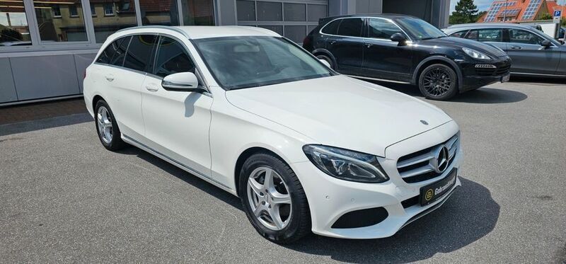 Gebraucht Mercedes C200 136 PS (100 kW) 2017 Weiß Limousine