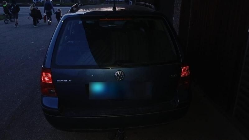 Gebraucht VW Bora 115 PS (84 kW) 2001 Blau Kombi