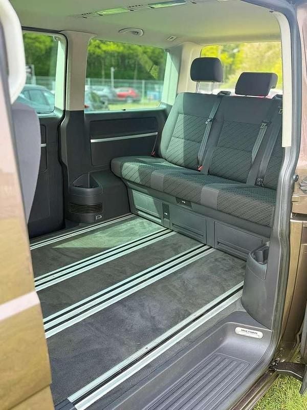 Second-hand VW T5 140 CP (102 kW) 2014 Maro Van