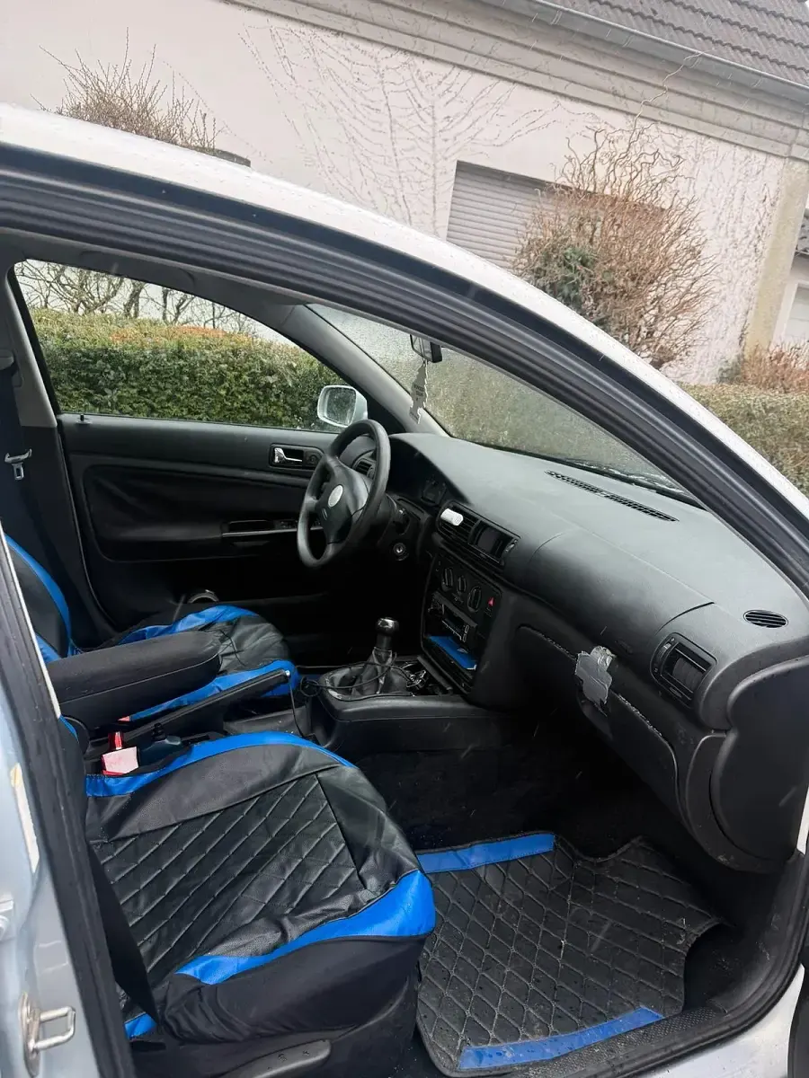 Gebraucht VW Passat 102 PS (75 kW) 1998 Silber Limousine
