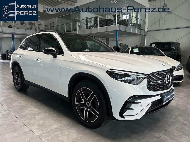 Weiß Gebraucht 2024 Mercedes GLC200 Premium SUV | 57.990 € (Guter Preis) - Bild 1/4