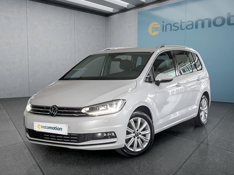 Weiß Gebraucht 2024 VW Touran Van / Kleinbus | 34.249 € (Fairer Preis) - Bild 1/4