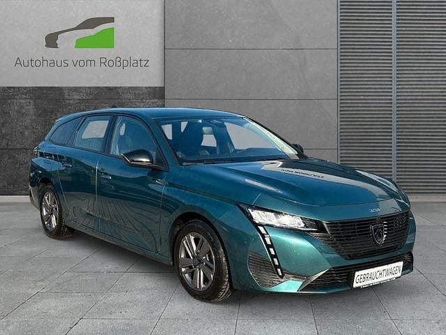 Gebraucht Peugeot 308 Allure 131 PS (96 kW) 2024 Blau Kombi