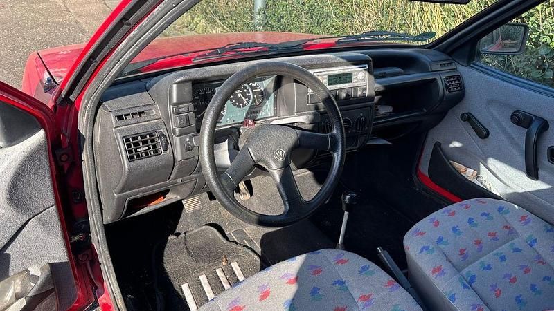 Second-hand VW Polo 45 CP (33 kW) 1992 Roșu Hatchback